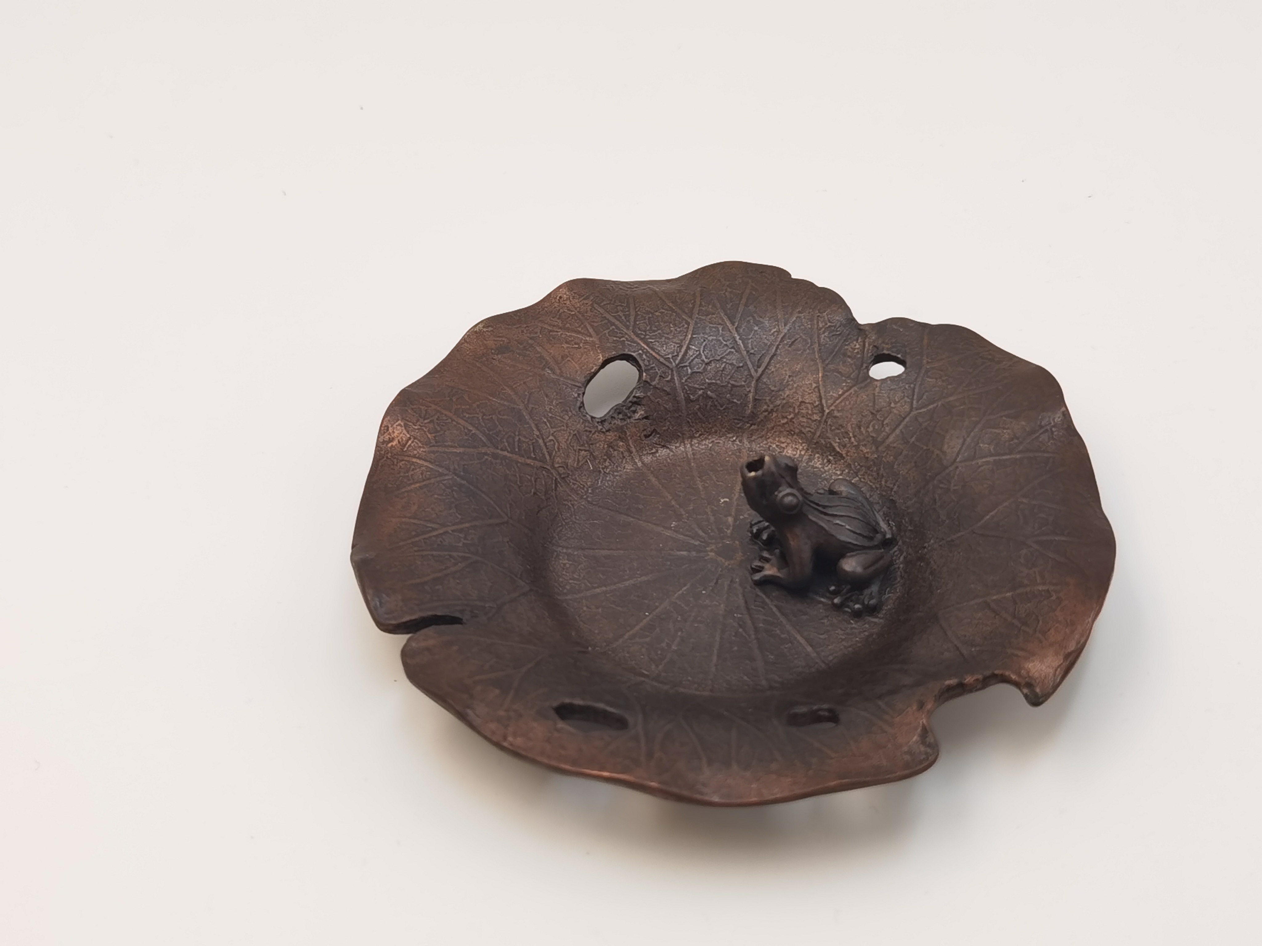 青蛙香插、茶盤